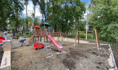 Teren de joacă în Parcul Dumitru Rîșcanu