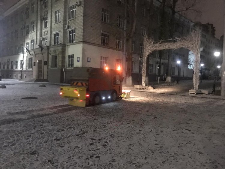 Informația actualizată privind deszăpezirea trotuarelor și drumurilor din curțile de bloc