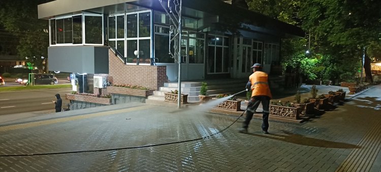 Intervenția serviciilor municipale înainte de Summitul CPE din 1 iunie